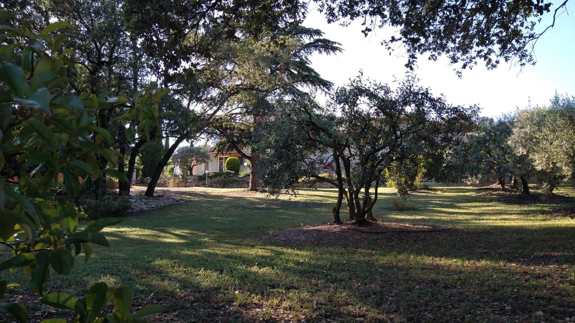 Les Cistes Villa Lioux Bagian luar foto